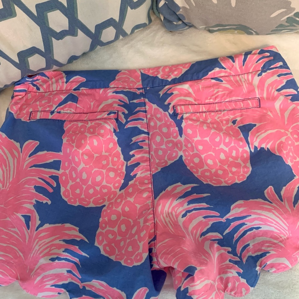 Lilly Pulitzer 5” Buttercup Stretch Shorts